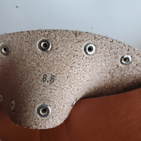 Rock & Candy by ZiGi Women's Cute Studded Sandals Flats Size, Brown, 8.5 - Picture 4 of 6